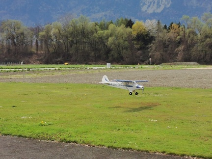 kiss landing